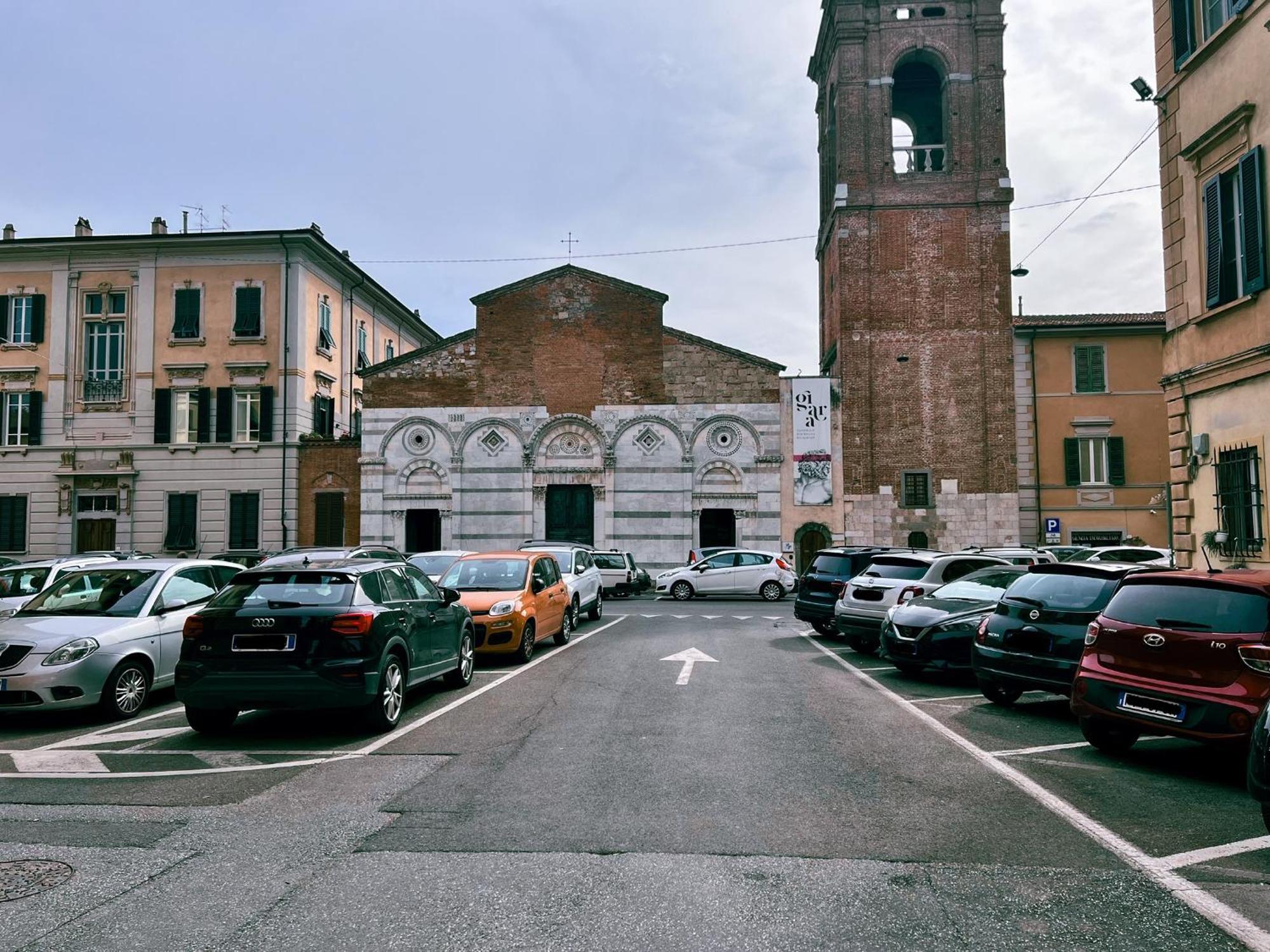 Cavour 3 - Monolocale Luminoso A Due Passi Dalla Torre ピサ エクステリア 写真